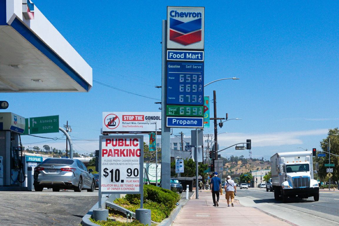 Winter Inflation UCLA Anderson Forecast sees resilient growth despite inflation | UCLA