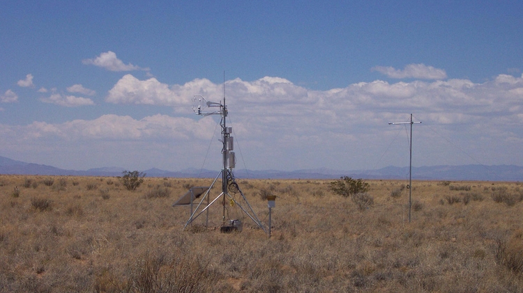 Flux tower