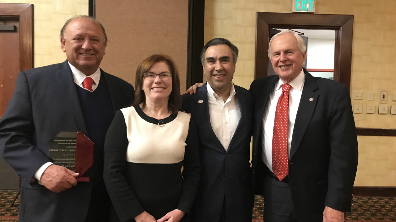 Governor’s office recognizes two from UNM with New Mexico Distinguished Public Service Awards