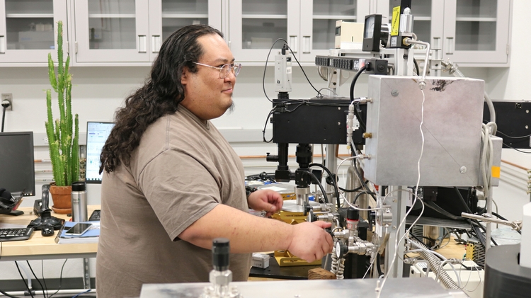 Research Assistant Erick Cano