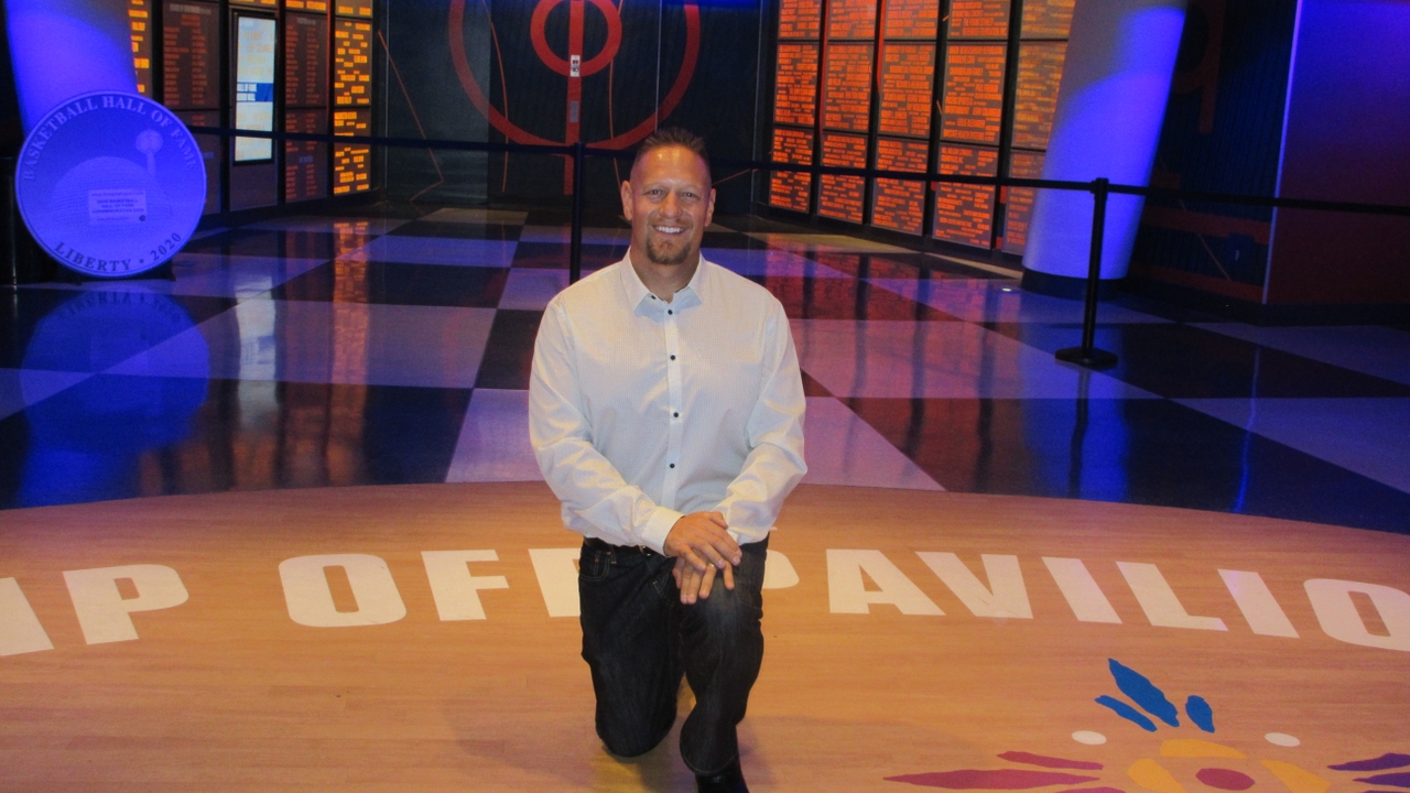 Unm dissertation embargo image