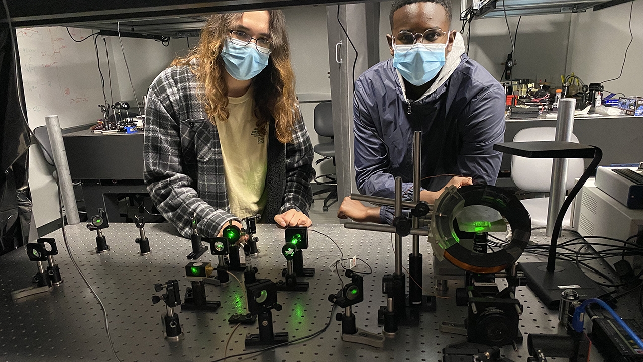New summer program in quantum technologies provides undergrad research opportunities: UNM Newsroom