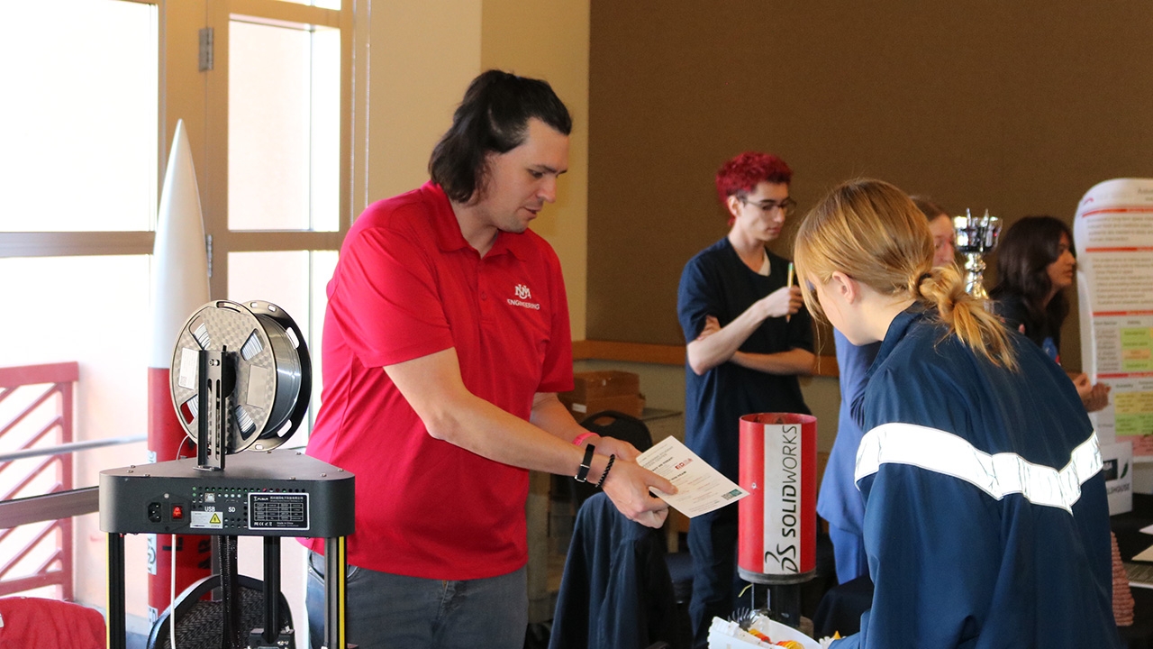 UNM ‘Space Day’ launch was a blast | UNM UCAM Newsroom
