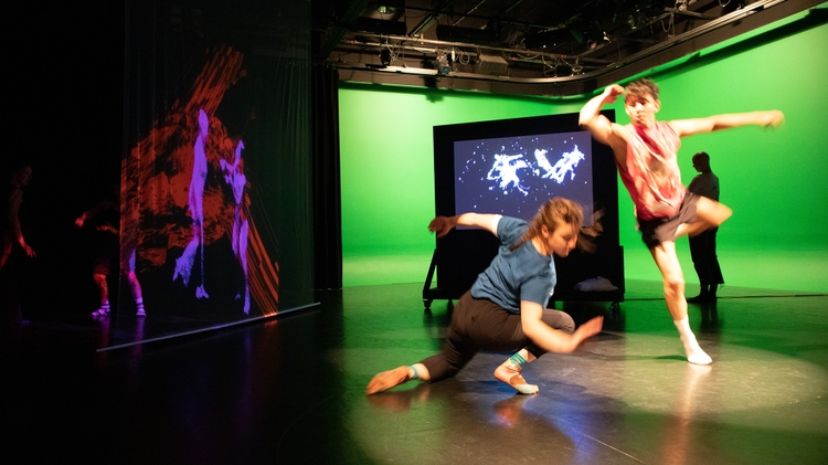 ARTSLab encourages collaboration between inventive arts and science analysis: UNM Newsroom