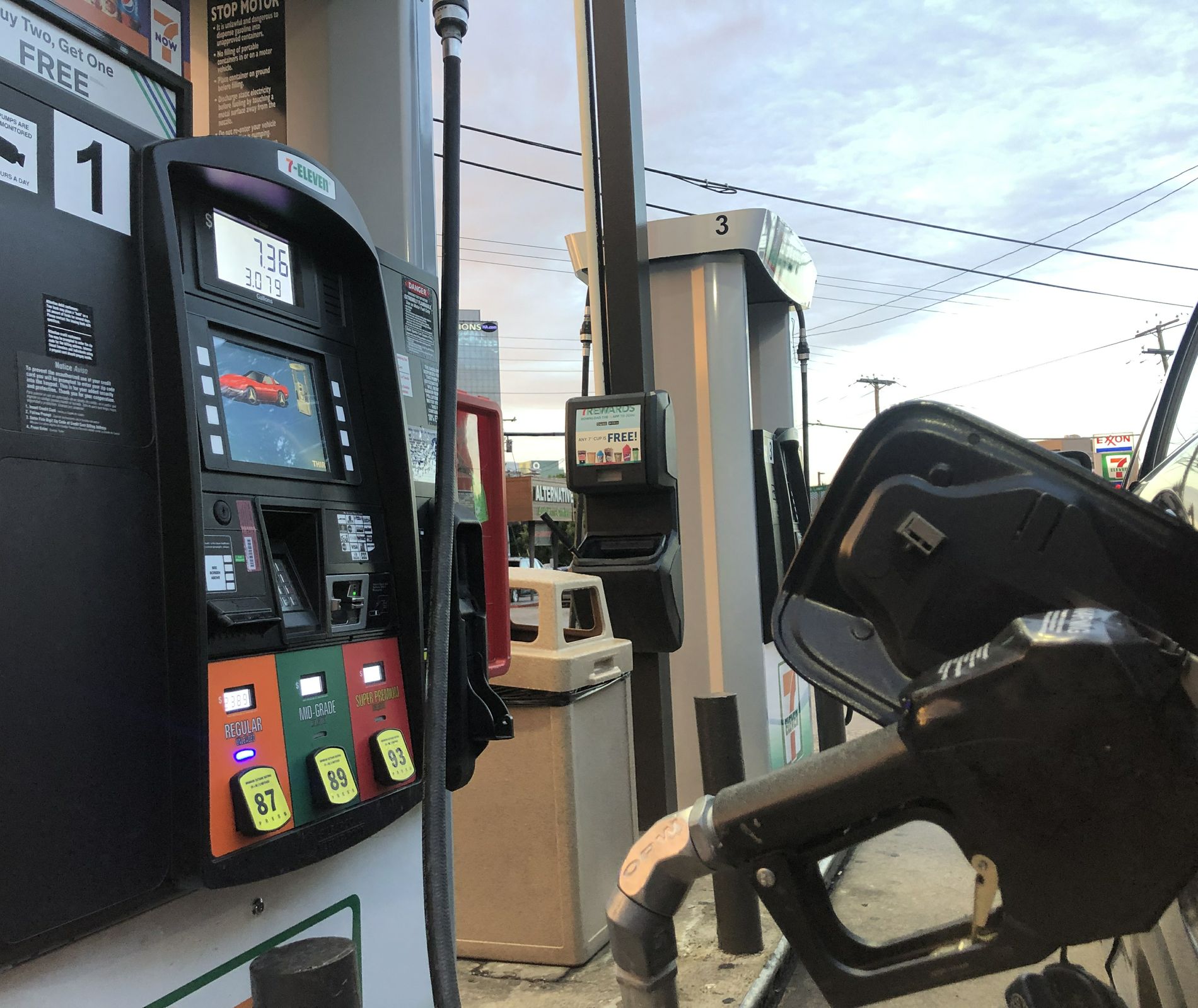 AAA Texas: Drivers See Savings at the Pump as Gas Prices Keep Falling ...