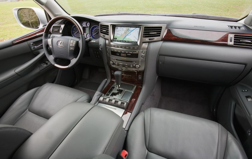 https://s3.amazonaws.com/cms.ipressroom.com/197/files/20125/509e66c129371a6a77000262_2008_Lexus_LX_570_14/2008_Lexus_LX_570_14_80af88e2-e1b9-4bc2-bd8d-e891b548774f-prv.jpg