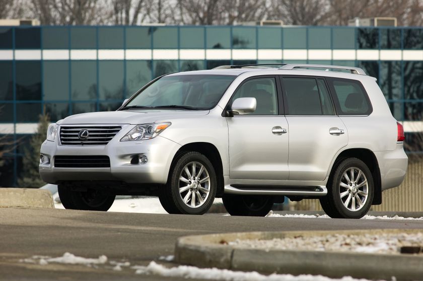 Lexus 570 2011