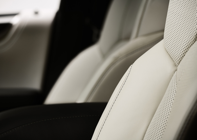 Album Lexus Canada