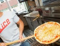 How Small-time Pizzerias Are Using Big Data to Fight Back Against ‘Big Pizza’