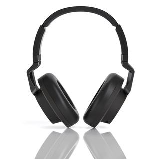 AKG K545