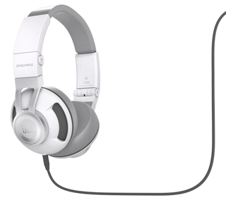 New JBL® Synchros Headphone Lineup Brings Professional Audio Sound To Personal Listening