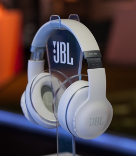 JBL Everest™ ELITE 700 OTA & Award-Winning SDK Features Deliver Meaningful Upgrades Throughout the Lifecycle of the Product