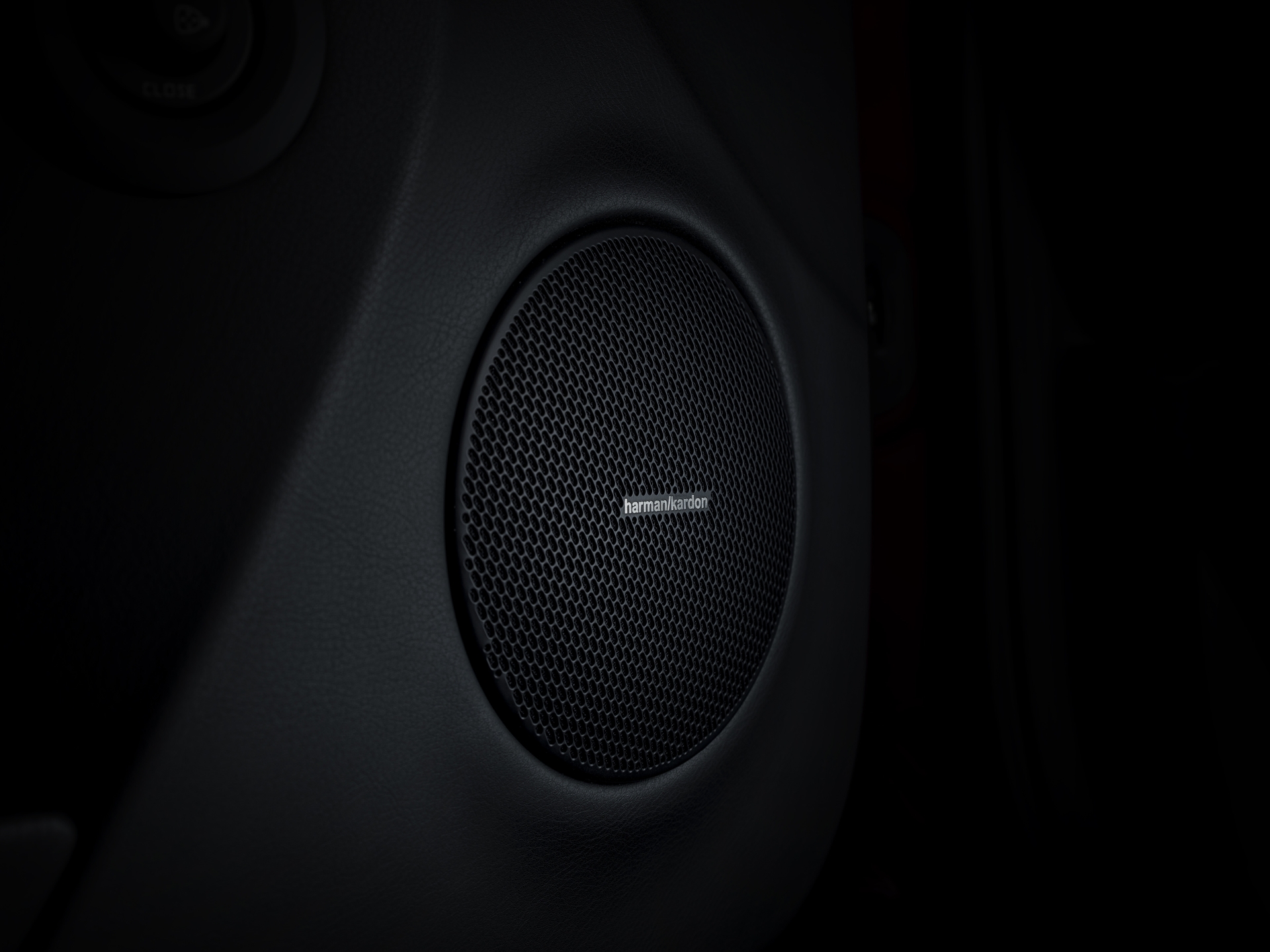 Maserati_HarmanKardon_170910M