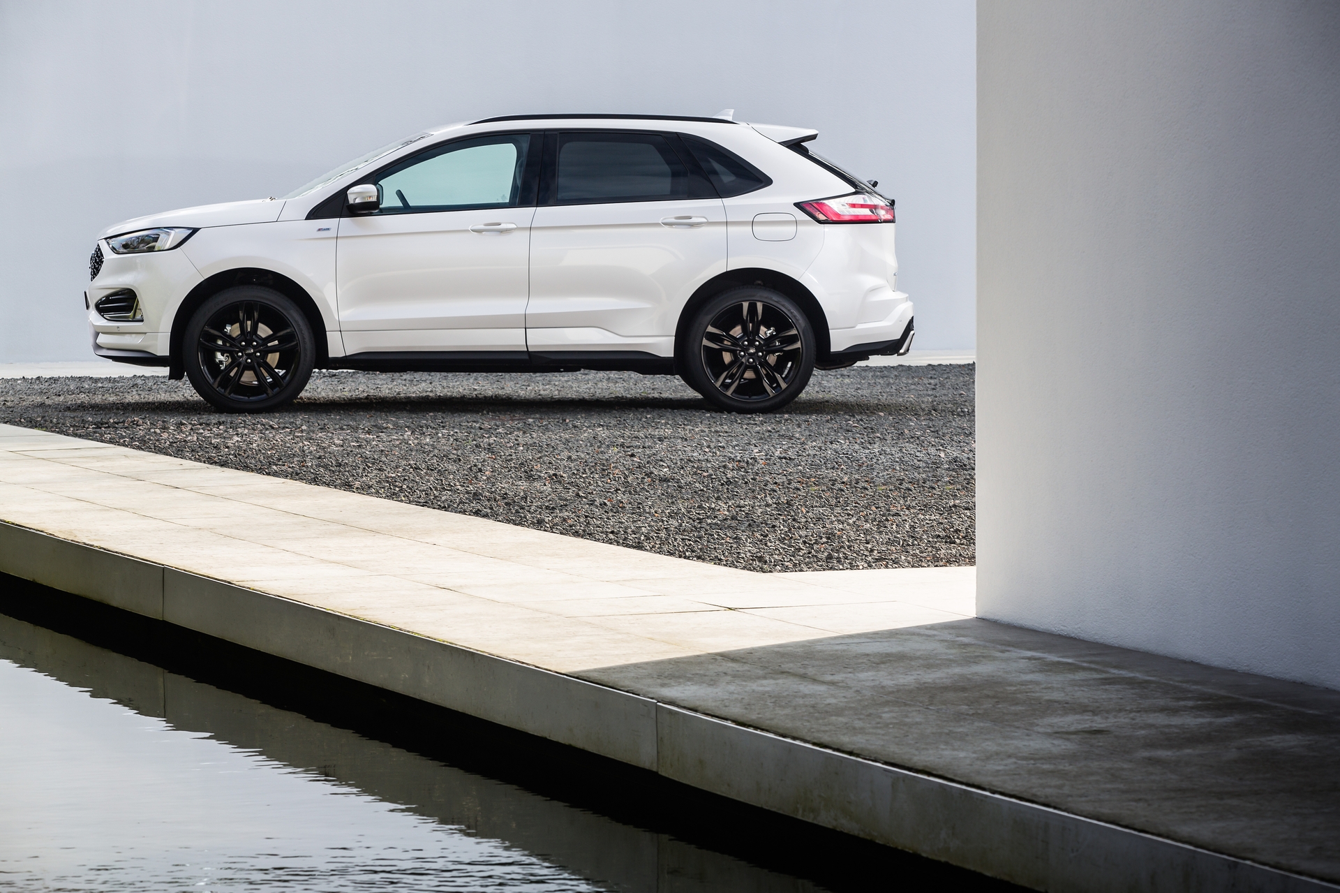 Ford_Edge_B_OPLAY_4_201803131725