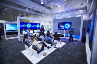 TECH_SHOW_2019_ 354