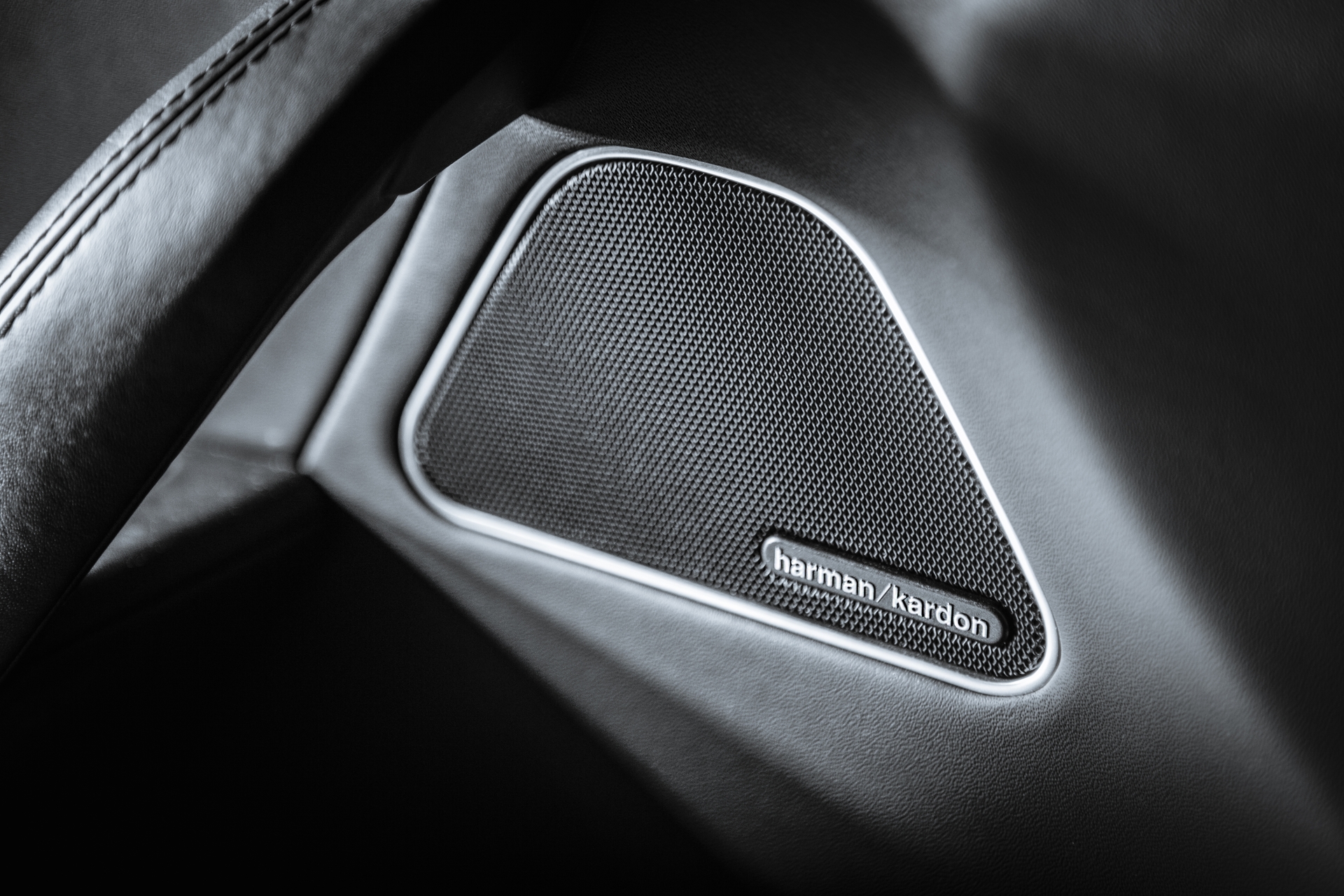 Harman Kardon Maserati_01