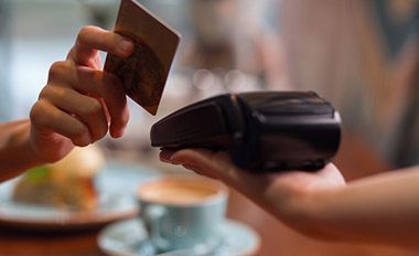 Points or Cash Back? Maximize Your Credit Card Rewards Strategy Points or Cash Back? Maximize Your Credit Card Rewards Strategy