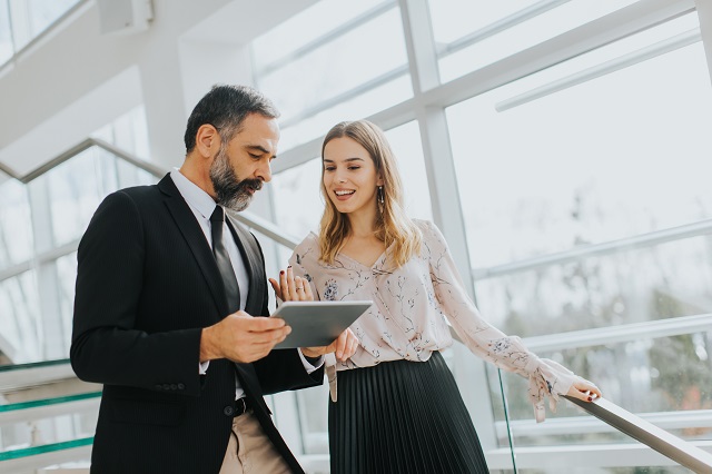 Tremendous_Rewards_and_Challenges_of_Family-Owned_Businesses 1