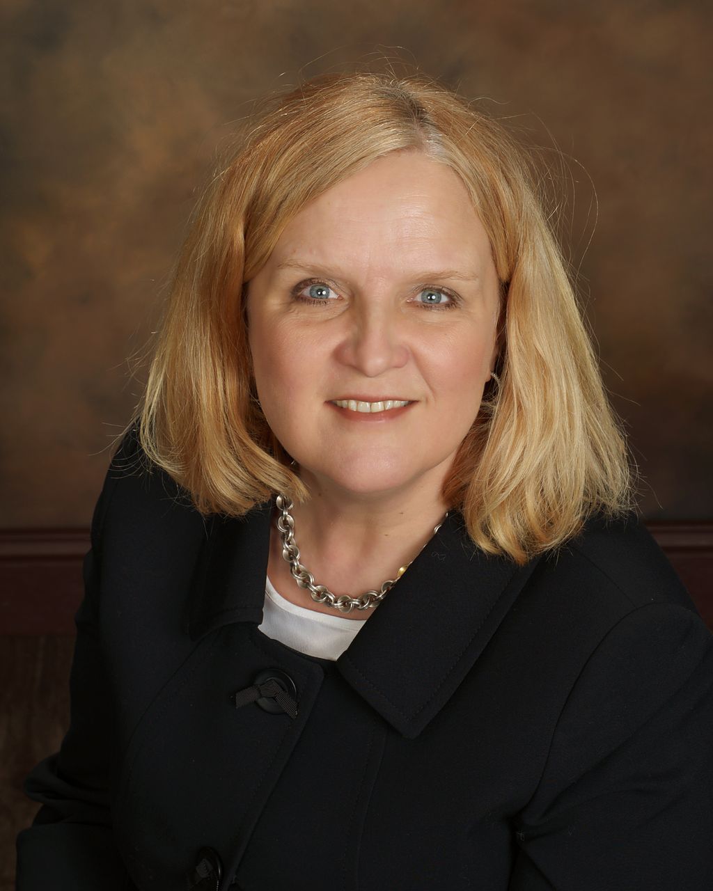 associated-bank-announces-the-promotion-of-sue-johnson-to-senior-vice