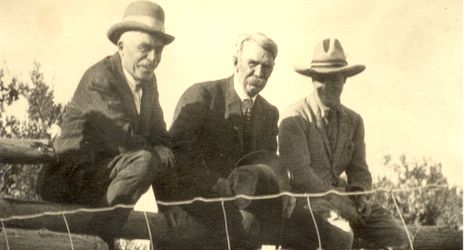 CS.99.15.416, Archie McLean, George Lane (centre) with Prince of Wales (R), 1924