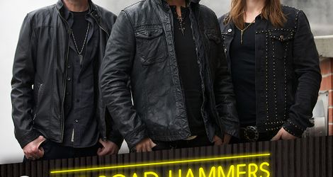 The Road hammers