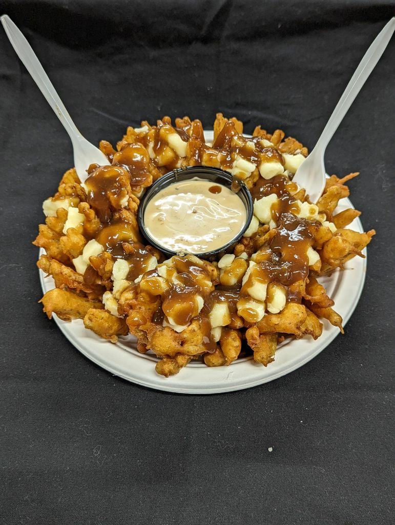 Poutine Colossal Onion