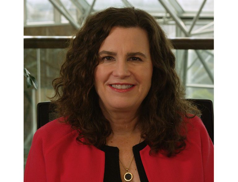 Deborah Gibbins, Chief Operating Officer at Mary Kay Deborah Gibbins, Chief Operating Officer at Mary Kay