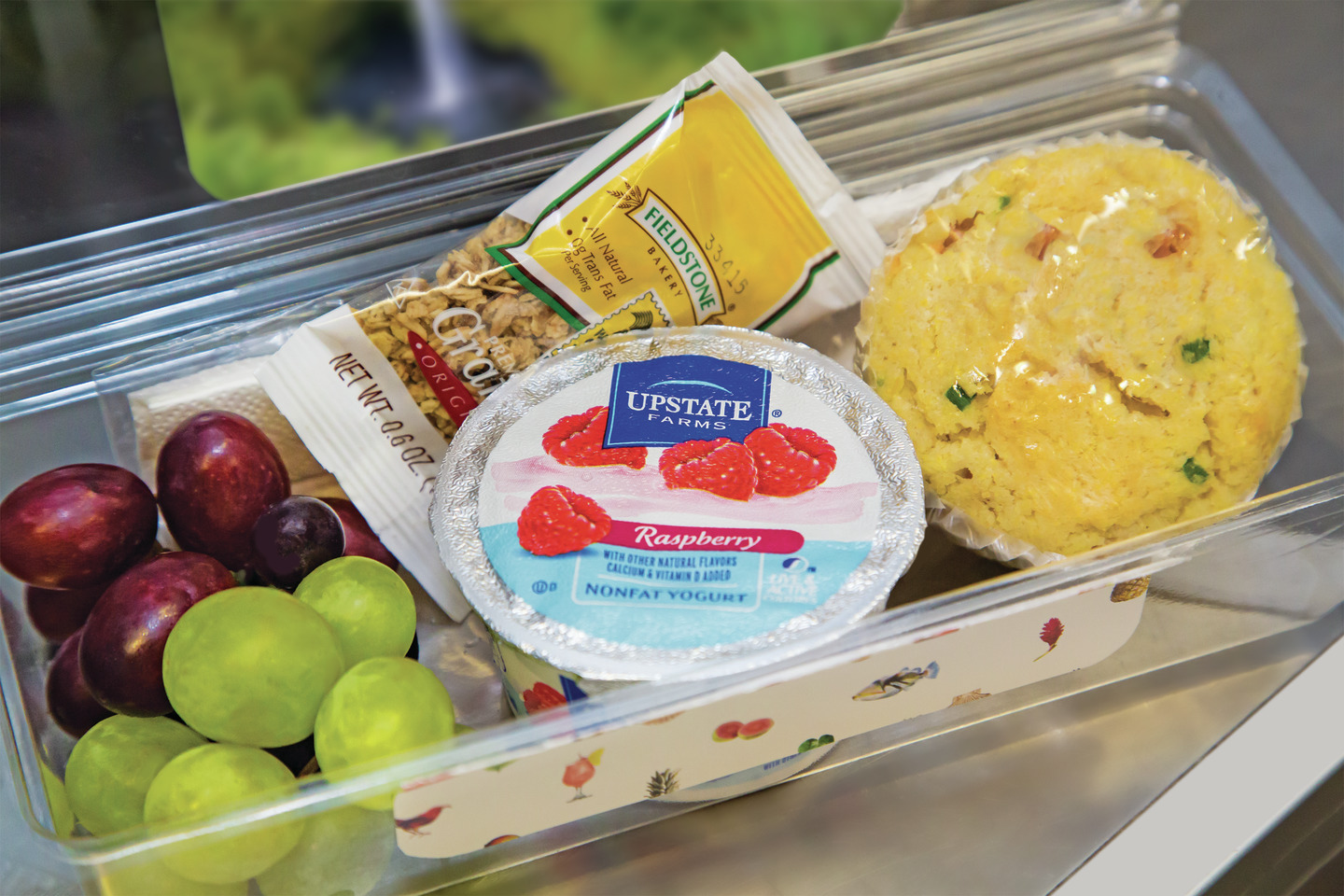 Hawaiian Airlines Introduces New Meal Program, Designer Uniforms