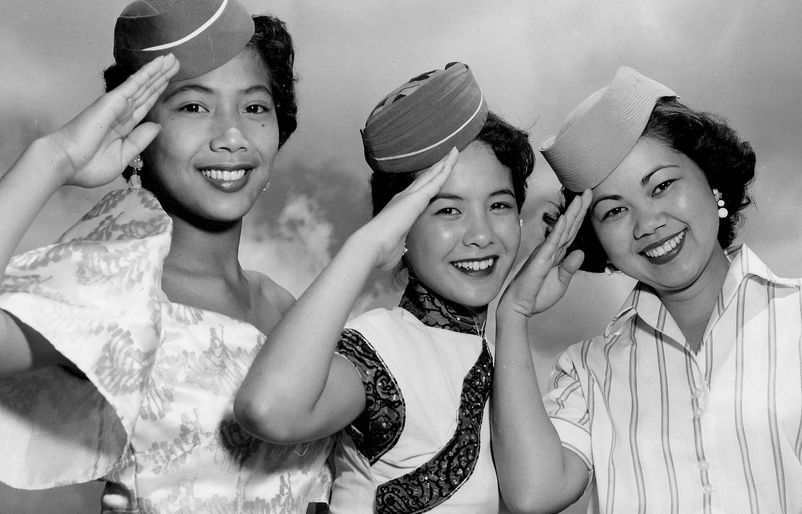 Flyback Friday: Our Favorite Old-Time Photos of Hawaiian’s Promo Team