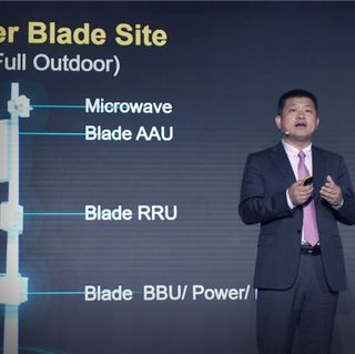 Peter Zhou, Chief Marketing Officer of Huawei Wireless Solution, is delivering a keynote speech