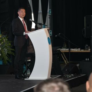 Dr. Song Haiyan expressed his heartfelt thanks to all the distinguished guests and media friends for attending. He shared that Hengtong's investment will bring more employment opportunities to local young people and women