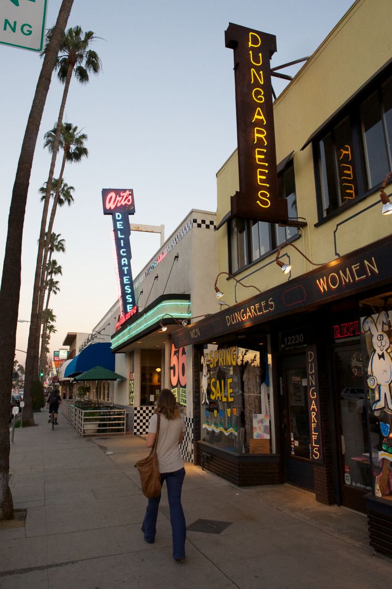 Ventura Blvd. Ventura Blvd.