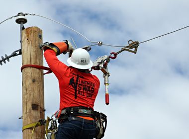 SCE Team Takes First Place at International Lineman’s Rodeo