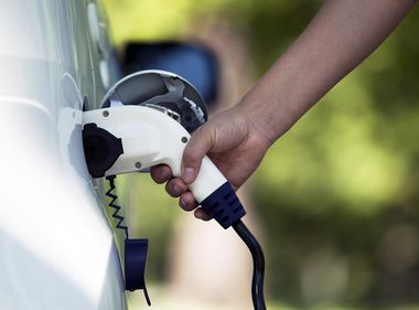 New SCE App Helps Calculate EV Savings