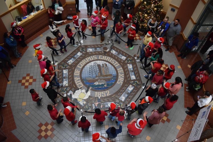 Carolers from Kostoryz Elementary at City Hall