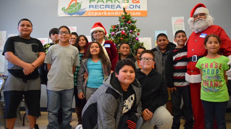 Mr and Mrs Claus at Oak Park Recreation Center
