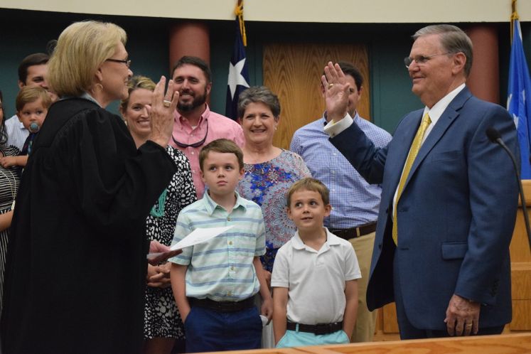 Mayor's Swearing-in Ceremony / May