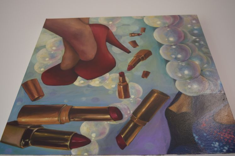 Chicas Bonitas Exhibit
