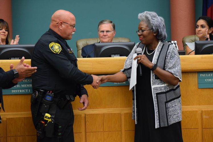 Sr. Officer L. Humitz Receives Life Saving Award