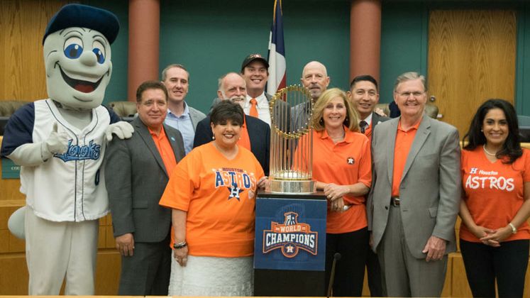 The Commissioner's Trophy Makes a Stop at City Hall