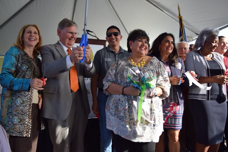 The Water's Edge Park Ribbon Cutting