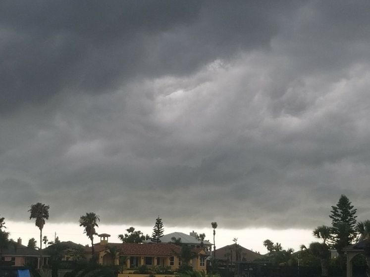 Mammatus Clouds in the Island