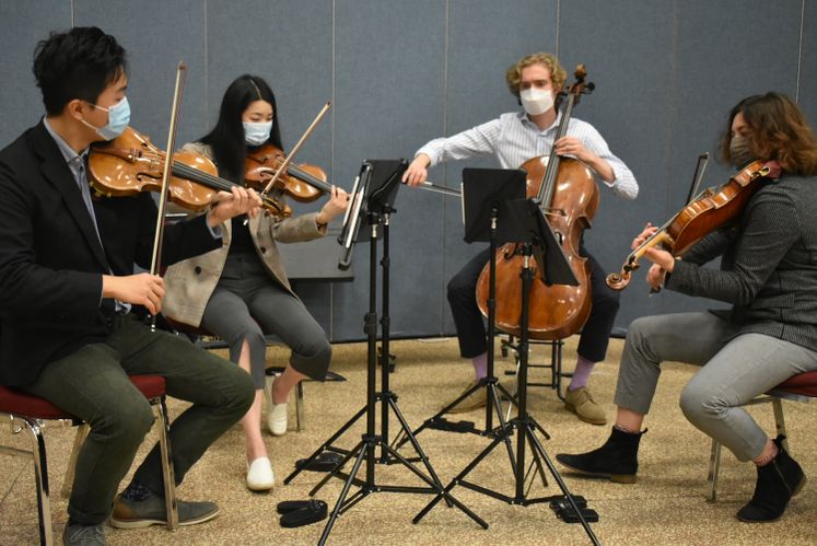 String Quartet Serenades Those Getting Vaccines at ABC