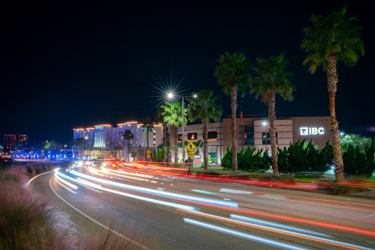 Downtown Traffic on Ocean Dr