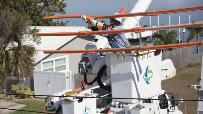 Duke Energy Florida mobilizes about 7,000 workers to respond and restore electric service after Irma