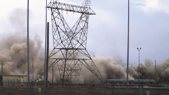 Crystal River Stacks Implosion11