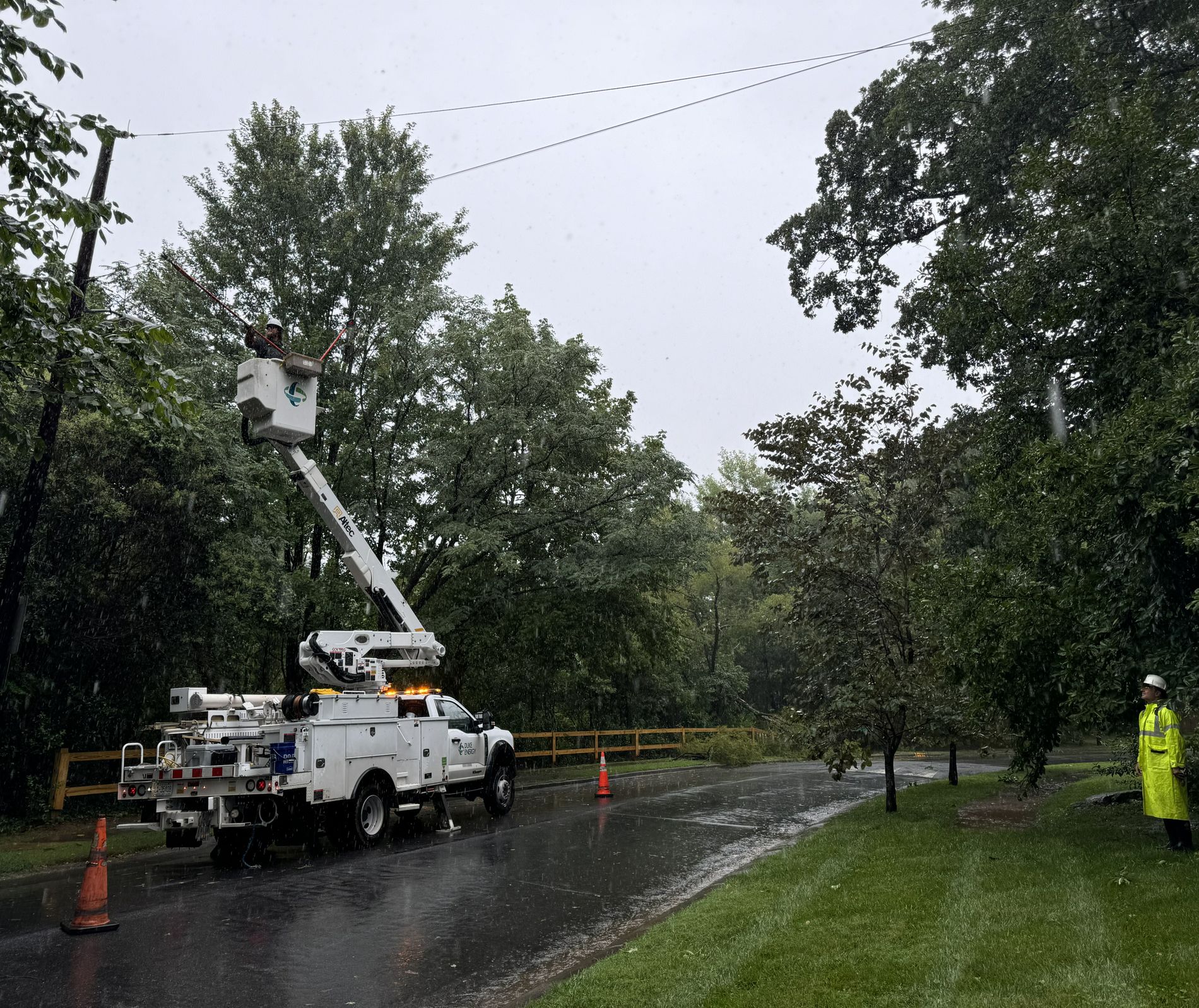 Power restoration work underway in the Carolinas, Duke Energy continues ...