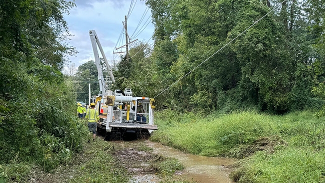 Duke Energy begins power restoration efforts in Carolinas after 