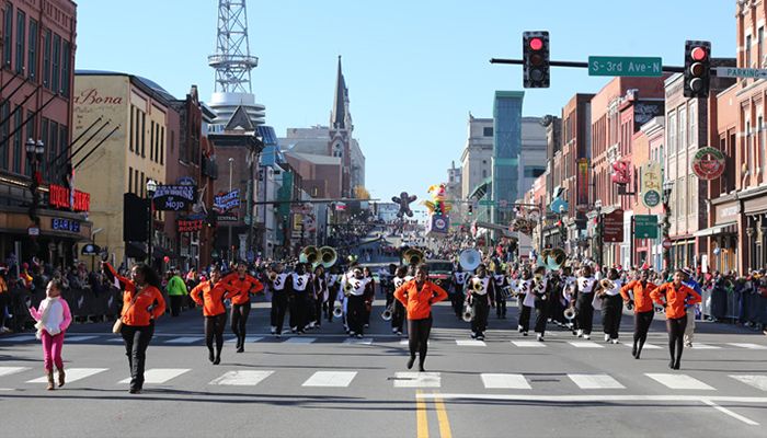 Nashville Christmas Parade 2022 Route Nashville Christmas Parade Steeped In History | Duke Energy | Illumination