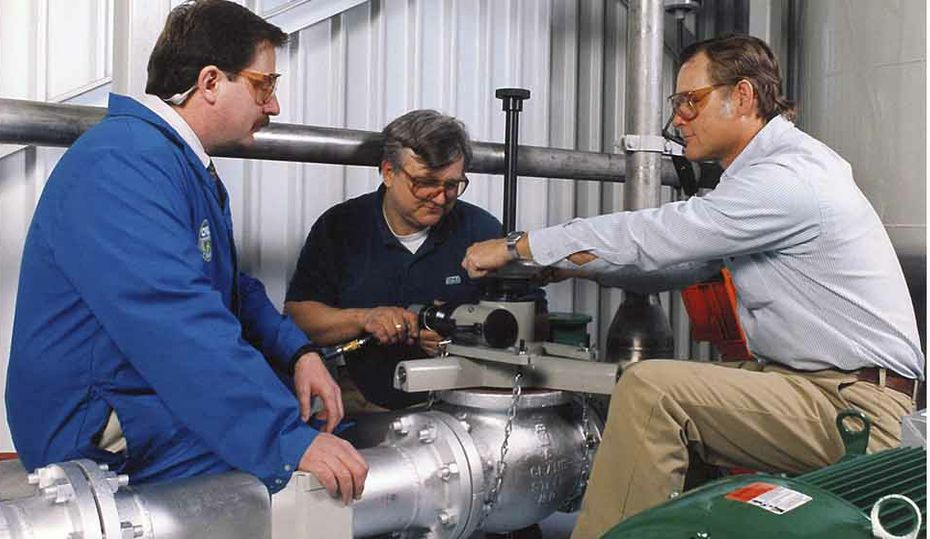 Retro photos: It's all about the teamwork